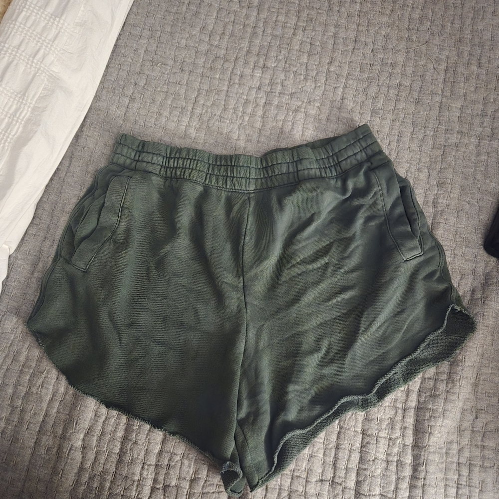 Aerie Dark Green Casual Shorts Size L